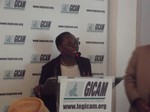 Dr Dina Nfon, Scrtaire Permanente du CCA-SIDA: cliquer pour aggrandir