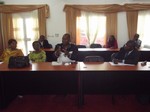 De gauche à droite: Pr Njikam (FLSH), Dr Ikele (FSEGA), Dr Ngaba (FMSB), Dr Oben Mbeng (ISH): cliquer pour aggrandir