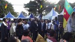 Visite du Dlgu de la CUD, Dr Fritz Nton Nton au stand du FGC: cliquer pour aggrandir