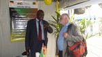 Prof. Lopold G. LEHMAN, Enseignant-Chercheur  lUniversit de Douala / Manager de SANTEC AC et Prof. Dr. Hartmut KOEHLE, Chercheur et Professeur  lUniversit de Bremen: cliquer pour aggrandir